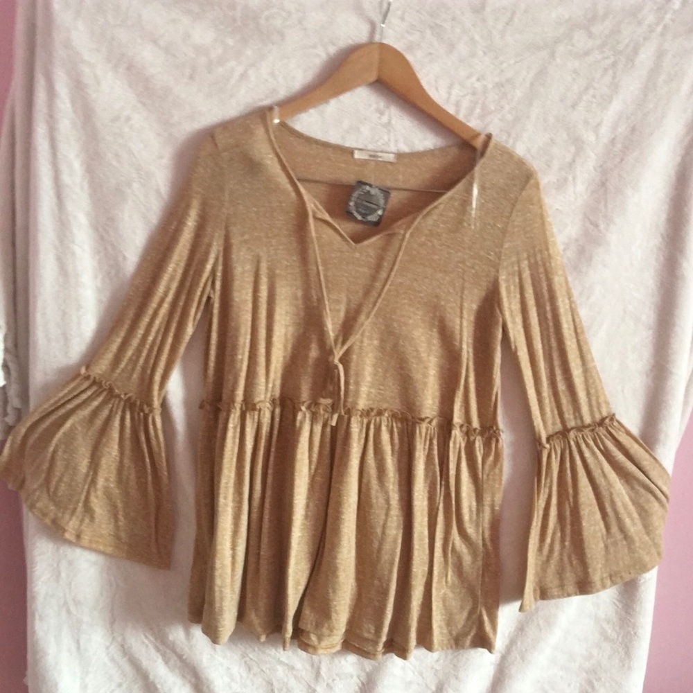 Honey mustard long sleeve blouse size Medium